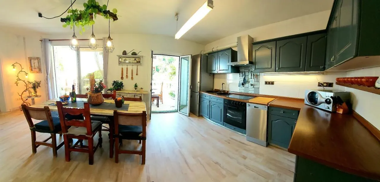 טוסה דה מאר Villa Mar I Cel Con Jacuzzi בית נופש טוסה דה מאר